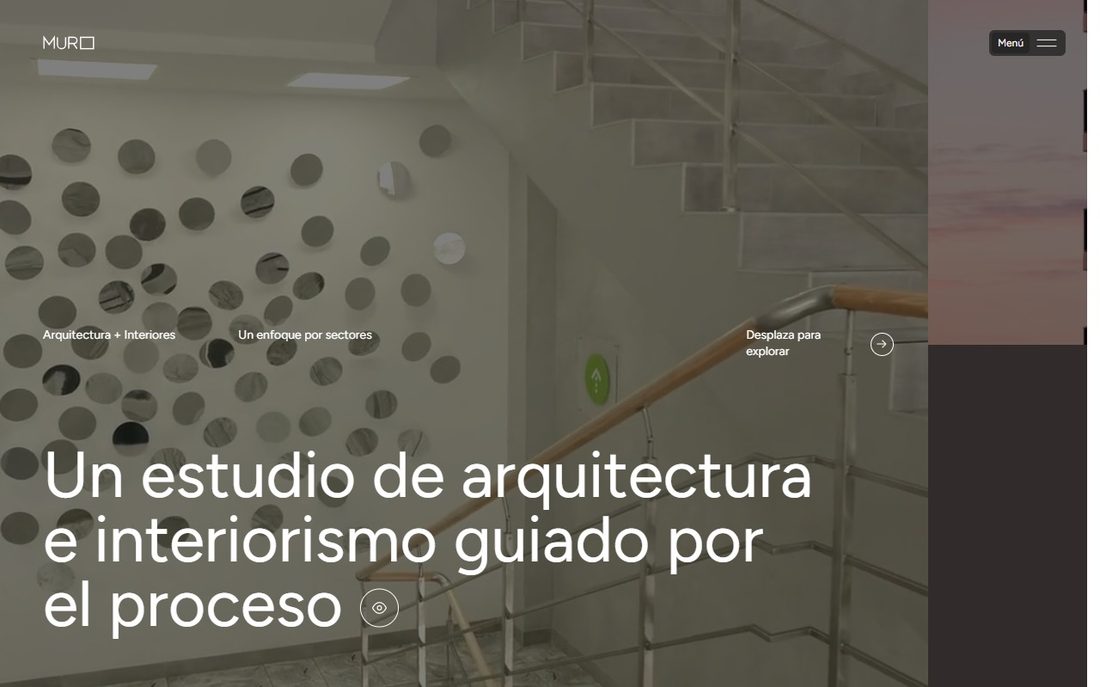Página de inicio de MURO: fotografía de arquitectura a sangre con el nombre del estudio.